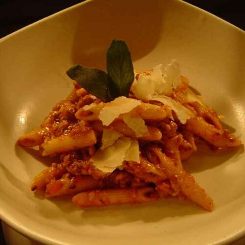 penne bolognese